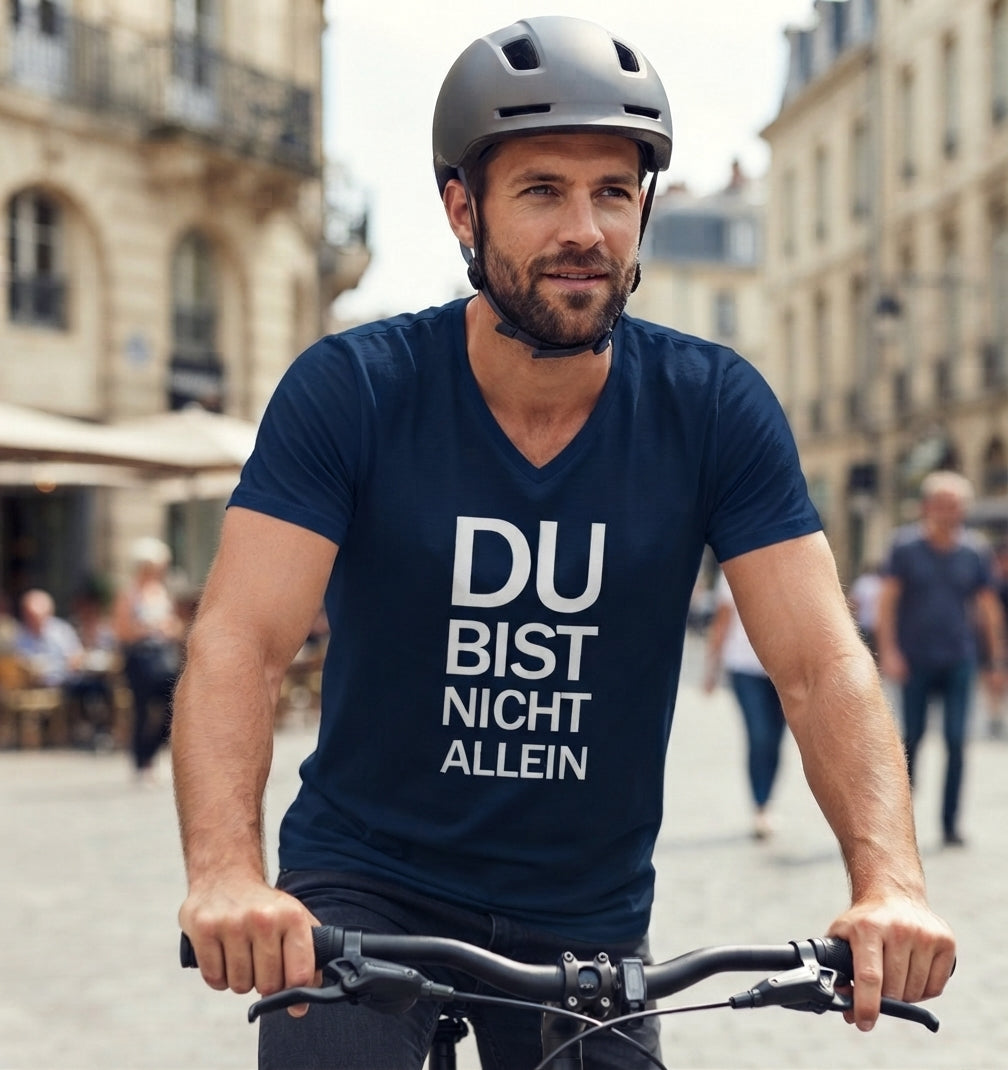 French Navy Mens Organic V-Neck Shirt mit dem weissen Aufdruck Du bist nicht allein